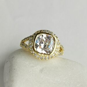 CZ Cushion cut in 14k gold ring size 7 engagement cocktail style 🆕
